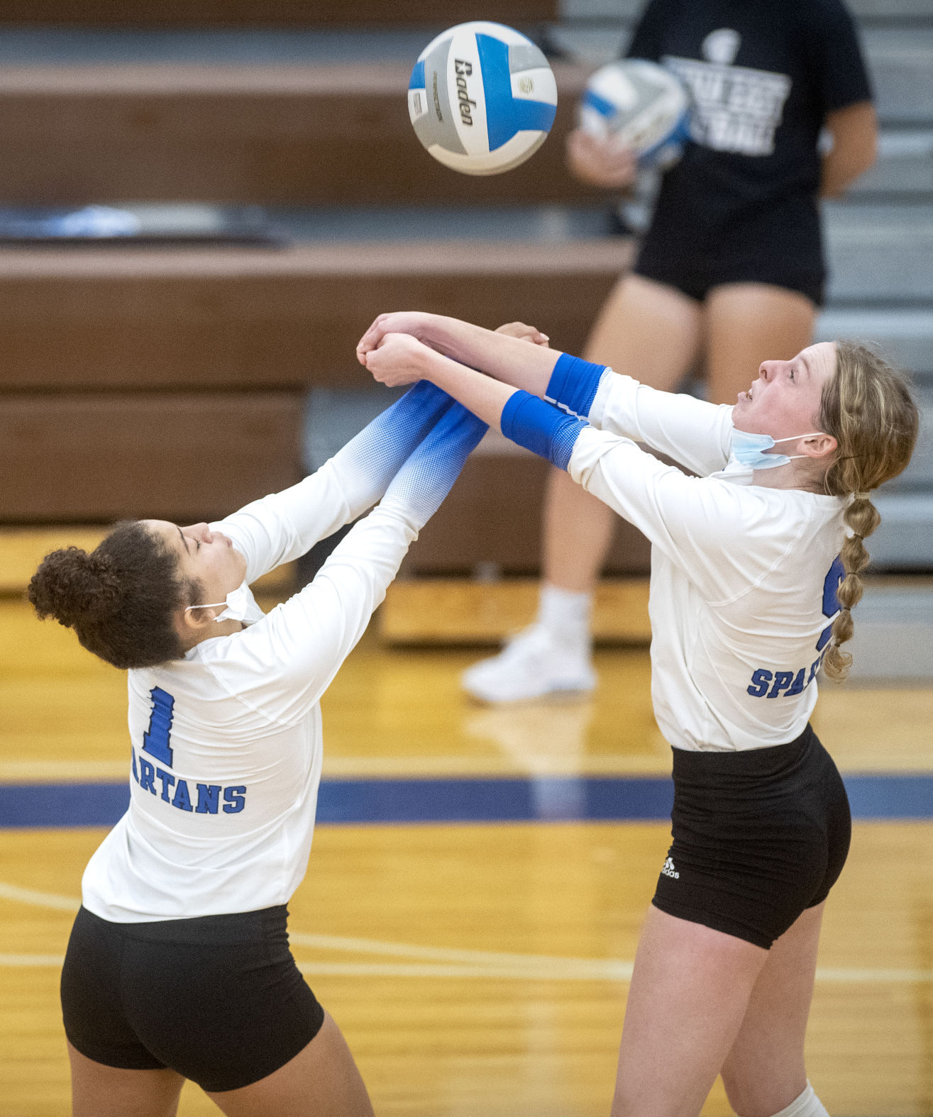 Lincoln High vs. Lincoln East, 10.5